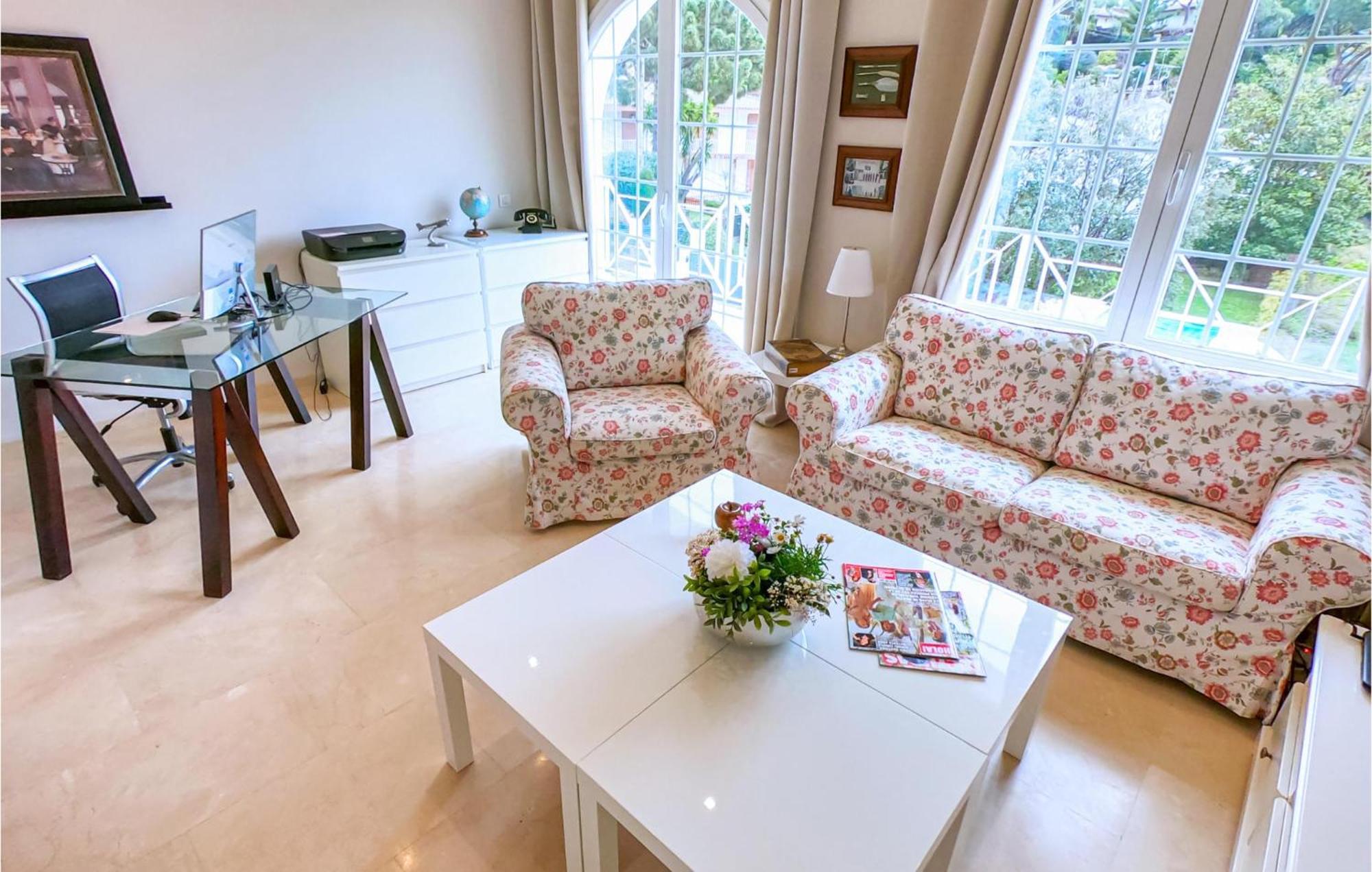 Nice Home In Cabrils With House A Mountain View 外观 照片