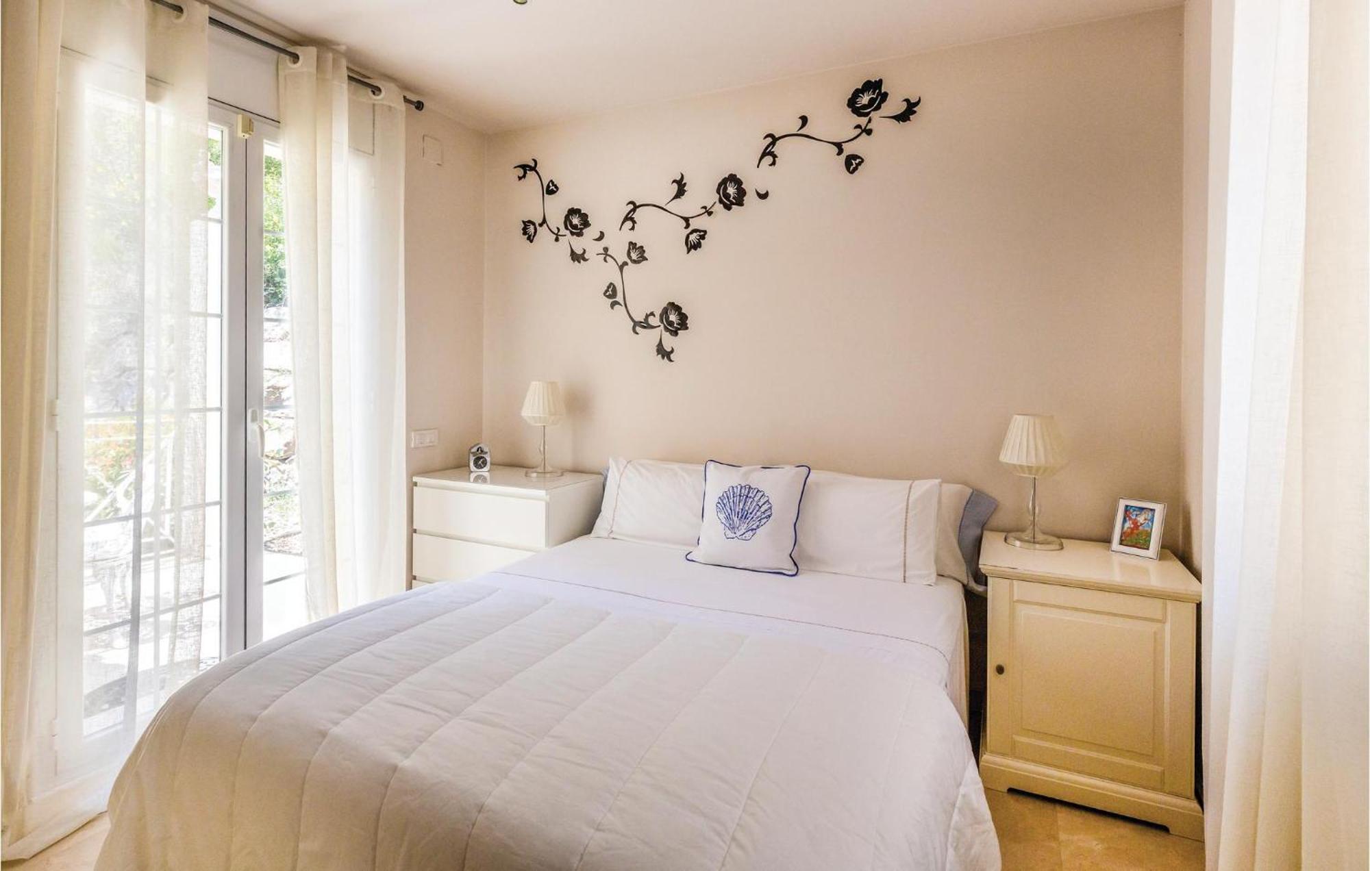 Nice Home In Cabrils With House A Mountain View 外观 照片